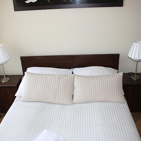 Place 4 You Apartments Красков Екстериор снимка